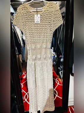 Sz L❤️‍🔥⭐️NWT Zara 2022 Limited Edition Beige Crochet Maxi Dress PTP 20”+